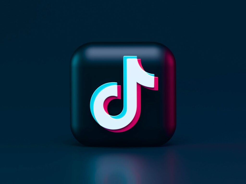 How to Download TikTok Story Without Watermark (7 Easy Methods)